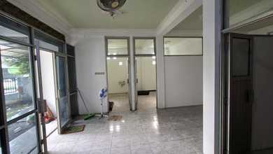 Penawaran Eksklusif, rumah Mewah di Semarang Timur, Semarang, LB 225m²