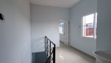 Rumah Dijual di Semarang Utara, Semarang, LB 100m², Harga Kompetitif!