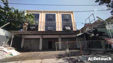 Ruko Besar Siap Pakai Di Pamularsih, Semarang Barat. Dekat Bandara, Akses Jalan Raya.