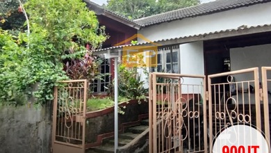 Rumah Dijual di Sampangan, Semarang, LB 300m², Harga Kompetitif!