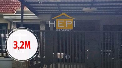 Rumah Area Luxury Graha Padma, Semarang - Harga Menarik 3,2 Miliar