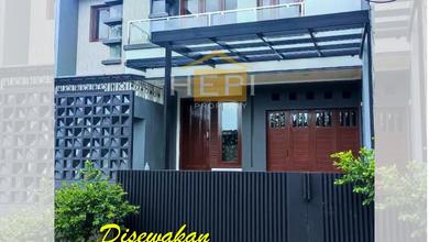 Dikontrakkan Rumah Murah di Candi Golf, Semarang, LT 200m²