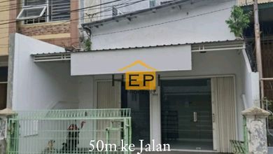 Kesempatan Rumah di Dr Cipto Mangunkusomo, Semarang, LB 150m², Harga 1,4 Miliar