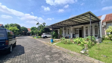 Kesempatan Rumah di Graha Padma, Semarang, LB 90m², Harga 1,25 Miliar