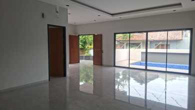Rumah Area Luxury Gajah Mungkur, Semarang - Harga Menarik 8 Miliar