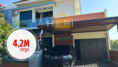 Rumah Elegan di Graha Padma, Semarang, 4 Kamar Tidur, LT 240m²