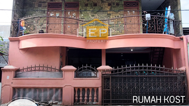 Rumah Dijual di Tlogosari, Semarang, LB 180m², Harga Kompetitif!