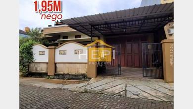 Kesempatan Rumah di Banyumanik, Semarang, LB 240m², Harga 1,95 Miliar