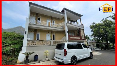 Kesempatan Rumah di Semarang Barat, Semarang, LB 400m², Harga 2,2 Miliar