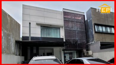 Tempat Usaha 2 Lantai Di Jalan Wahidin Dijual Bawah Njop