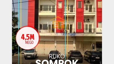 Ruko 3 lantai hook istimewa tengah kota Semarang