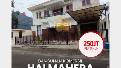 Ruko tengah kota di Halmahera Semarang Timur