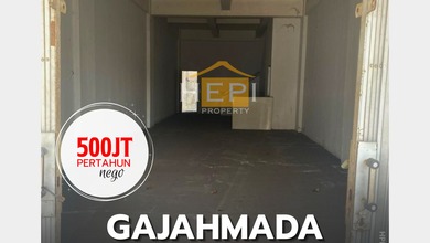 Ruko 3 Lantai Tengah Kota di Gajahmada Semarang Tengah