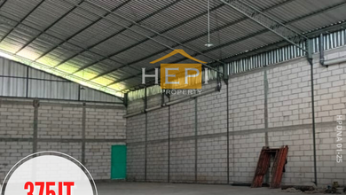 Gudang siap pakai di Simongan Semarang Barat