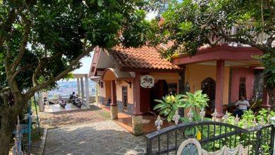 Jual Rumah Cantik LT 302 m2 area Ngaliyan, Semarang