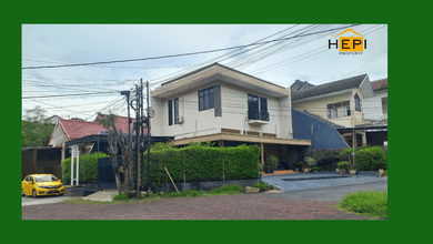 Jual Rumah Megah Luas 249 m2 di Bukit Sari, Semarang