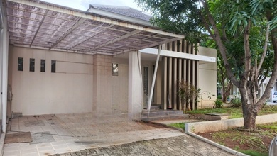 Jual Rumah Bagus LT 270 m2 area Graha Padma, Semarang