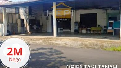 Rumah Orientasi Tanah di Puspogiwang Semarang