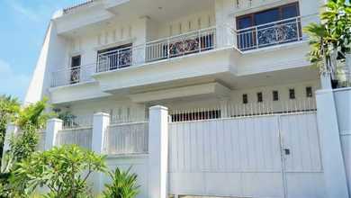 Penawaran Langka, rumah Prestisius di Semarang Barat, Semarang, LB 650m²