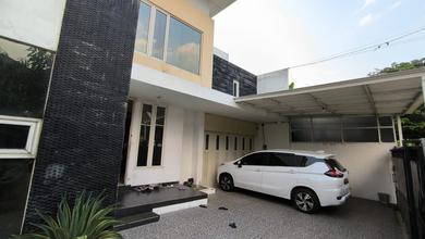 Rumah Area Premium Manyaran, Semarang - Harga Menarik 2,8 Miliar