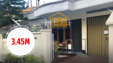 Penawaran Langka, rumah Mewah di pekunden, Semarang, LB 220m²