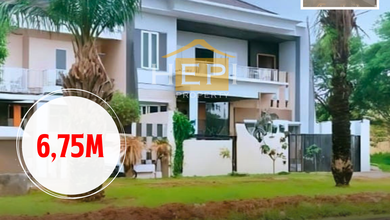 Rumah Area Premium Graha Padma, Semarang - Harga Menarik 6,75 Miliar