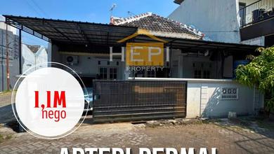 Kesempatan Rumah di Tlogosari, Semarang, LB 100m², Harga 1,1 Miliar