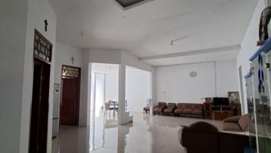 Hunian Elite di Kawasan Puri Anjasmoro, Semarang, LB 280m², Harga 3,75 Miliar