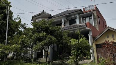 Penawaran Langka, rumah Mewah di Jangli, Semarang, LB 470m²