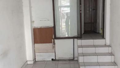 Ruko 3 Lantai Murah Siap Huni! Lokasi Tengah Kota Dekat St.tawang