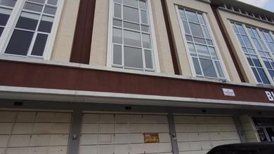 Ruko 3 Lantai+Rooftop Siap Buat Usaha Lokasi Dekat Stasiun Poncol