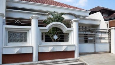 Dijual rumah Eksklusif di Semarang Tengah, Semarang - LT 294m²