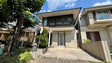 Rumah Mewah di Kawasan Bukit Sari, Semarang, LB 210m², Harga 3,5 Miliar