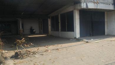 Ruang Usaha dan Rumah di Pinggir Jalan Raya Perintis Kemerdekaan
