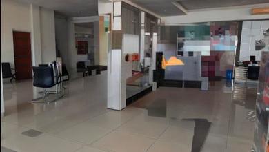 Disewakan Shoo Room + Bengkel + Semua Perlengkapannya, di Semarang