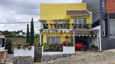 Rumah Area Luxury Lembang, Bandung - Harga Menarik 2,9 Miliar