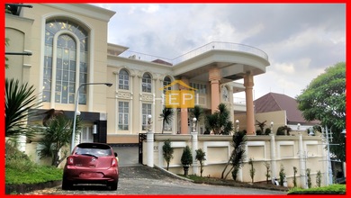 Hunian Mewah di Banyumanik, Semarang, 6 Kamar Tidur, LT 1020m²