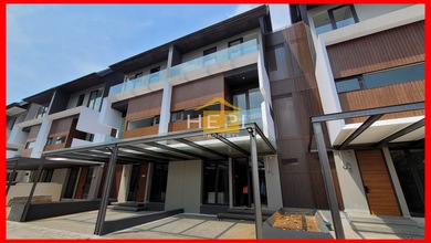 Rumah Full Furnished Mewah Telagabodas Residence 3 Lantai + Attic