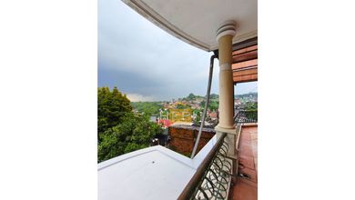 Kesempatan Langka, rumah Mewah di Candisari, Semarang, LB 800m²