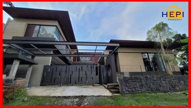 Kesempatan Eksklusif, rumah Mewah di Bukit Sari, Semarang, LB 1100m²