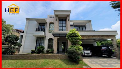 Kesempatan Eksklusif, rumah Prestisius di Graha Padma, Semarang, LB 736m²