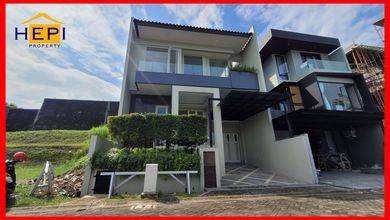 Jual Rumah Siap Tinggal area Candi Golf, Semarang, LT 207 m2