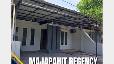 Rumah di Majapahit Regency Pedurungan Semarang