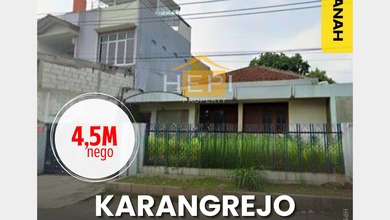 Rumah Elegan di Banyumanik, Semarang, 3 Kamar Tidur, LT 708m²