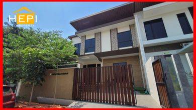 Rumah Mewah LT 216 m2, di Puri Anjasmoro, Semarang