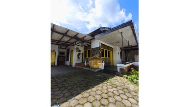 Rumah Elegan di Sompok, Semarang, 3 KT, LT 375m²