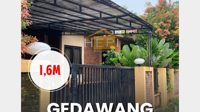Rumah Dijual di Banyumanik, Semarang, LB 300m², Harga Kompetitif!
