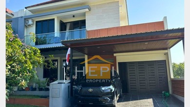 Penawaran Eksklusif, rumah Mewah di Graha Padma, Semarang, LB 320m²
