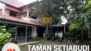 Rumah Area Luxury Banyumanik, Semarang - Harga Menarik 4 Miliar