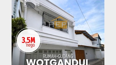 Hunian Mewah di Kawasan Semarang Tengah, Semarang, LB 700m², Harga 3,5 Miliar